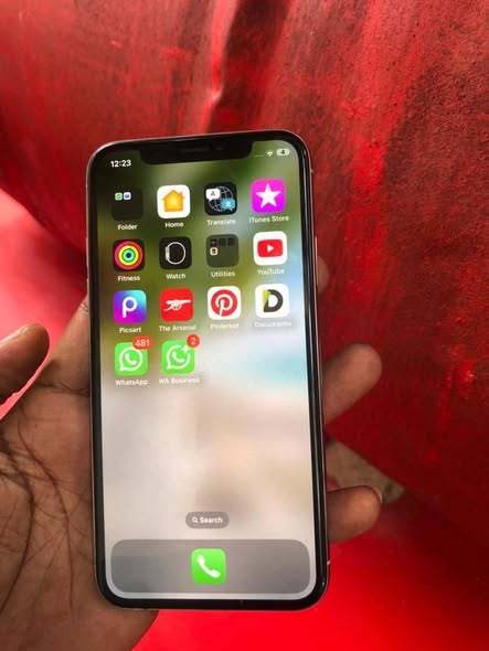 A picture of iPhone X 64GB
