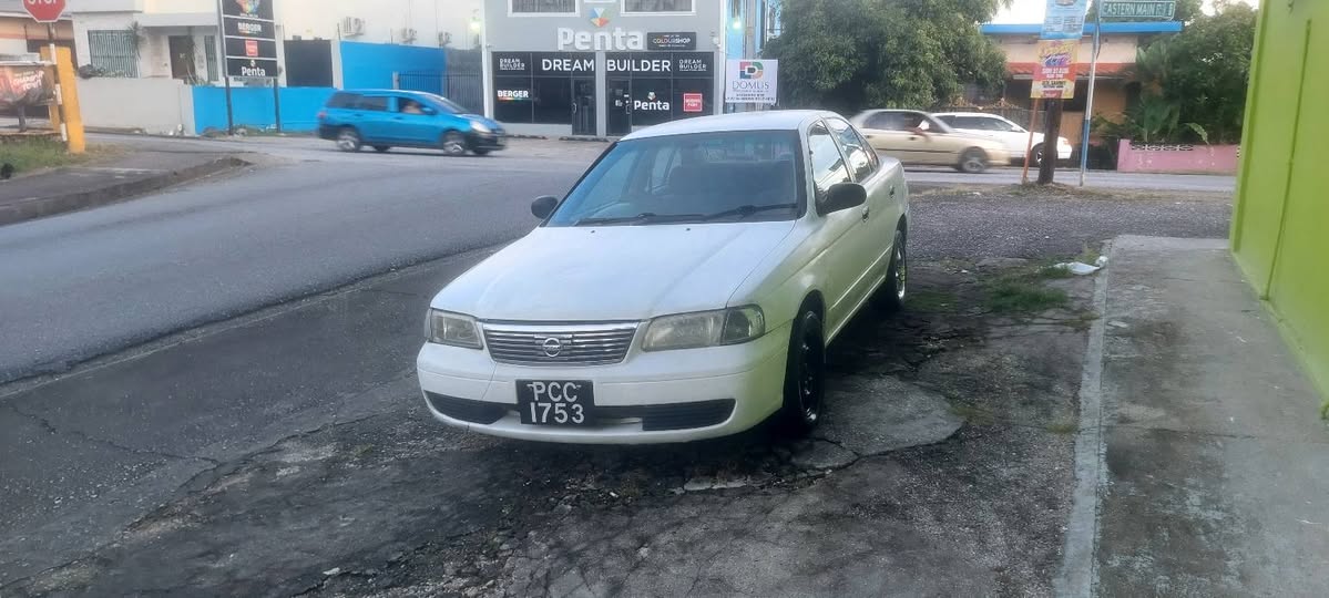 nissan b15