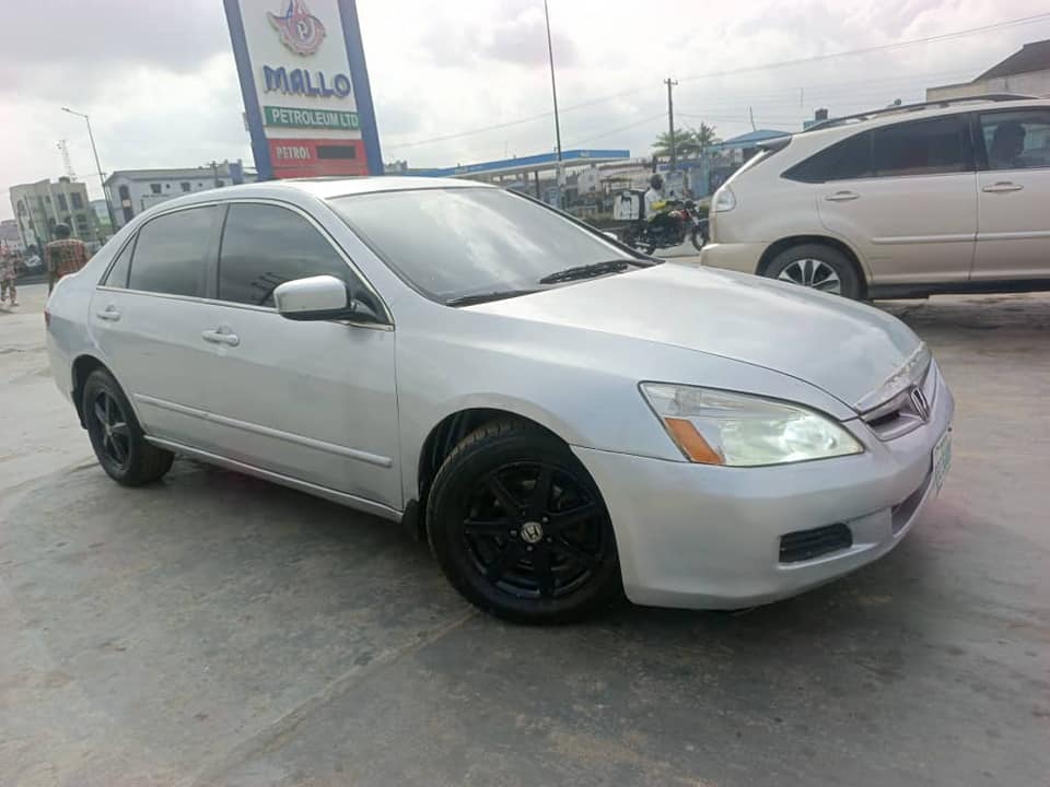 A picture of Sharp Honda Accord First Body