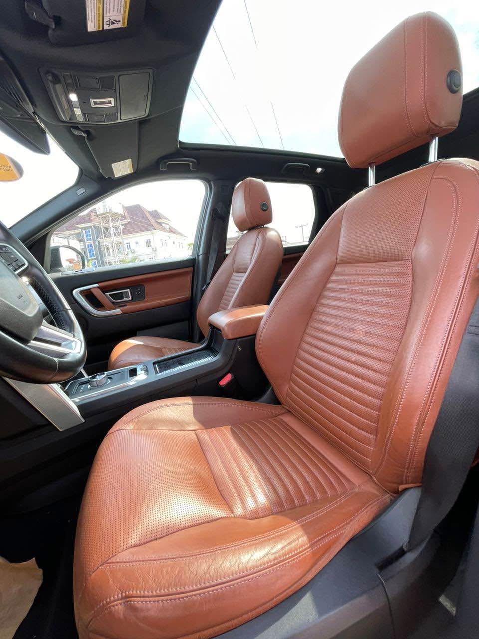 A picture of Distress Distress Direct Belgium Range Rover Discovery