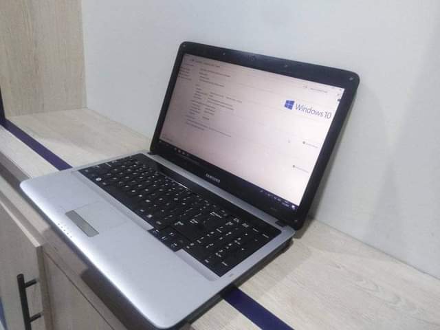 classifieds/laptops