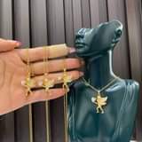 A picture of Jewelry