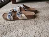 A picture of Sandals