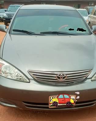 A picture of Camery 2 4 V6 05 for sale going for 3