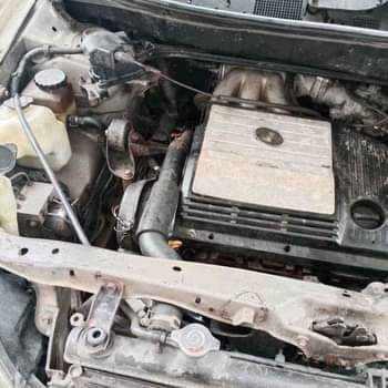 A picture of Lexus RX 300 for sale