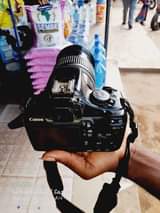 A picture of CAMERA CANON 110D