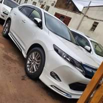 A picture of HARRIER 2015 90M