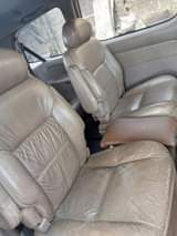 A picture of Toyota sienna 02