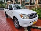 A picture of TOYOTA HILLUX NAIUZA MIL 30 0743435416