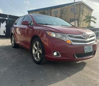 A picture of 2011 12 750M Venza XLE Registered Full option Surulere Lagos