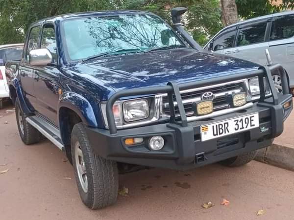 A picture of WE BUY AND SELL CARS 0756528174 0784083086