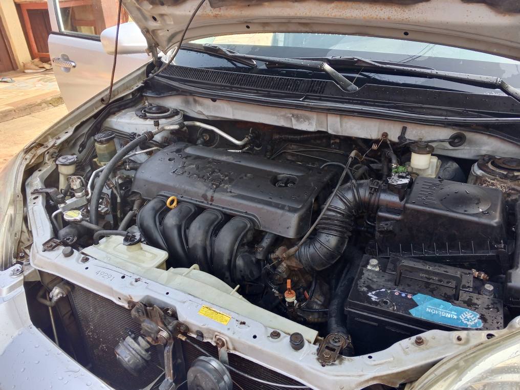 A picture of Toyota matrix 2005