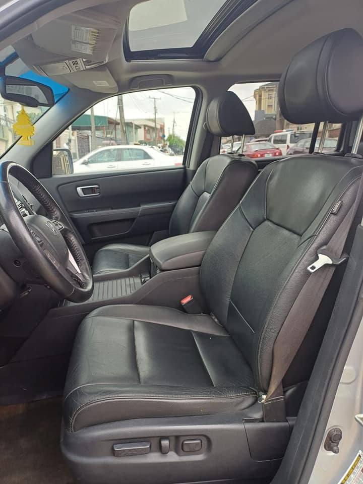 A picture of 2013 HONDA PILOT