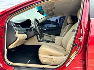 A picture of Super fresh and clean foreign used Toyota camry 2012