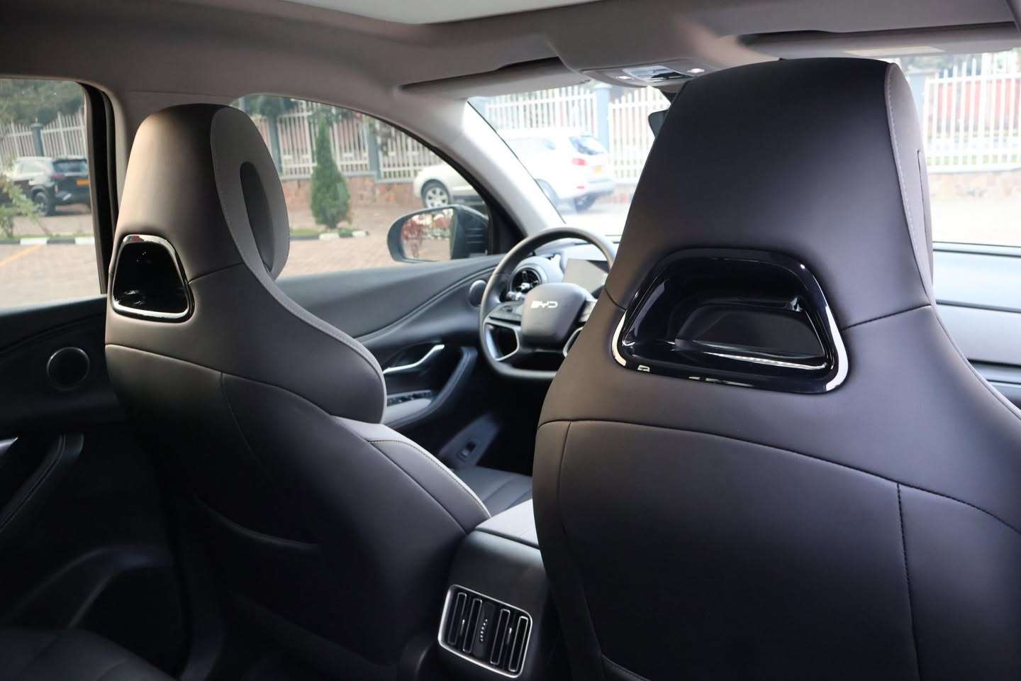 A picture of Ep 063 2025 BYD Sealion 05 DM i Plug in