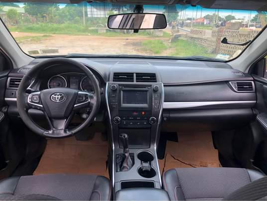 A picture of Toyota Camrry 2016