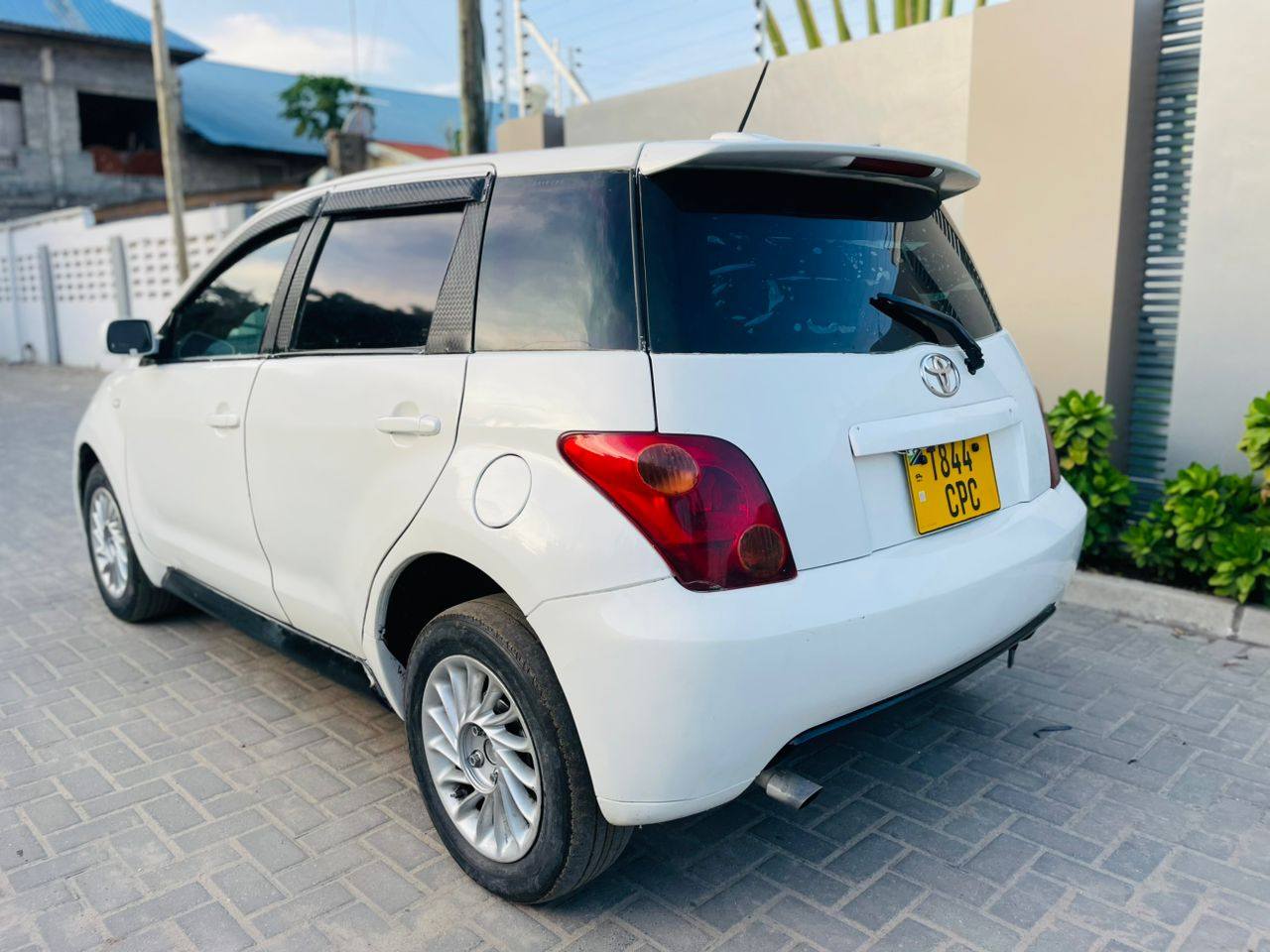 A picture of TOYOTA IST 