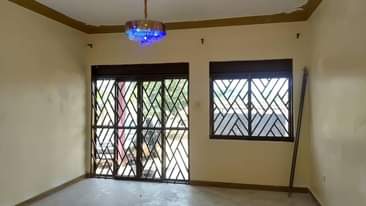 A picture of 3bedroom sitting dinning house for sale in Matugga kasangati road