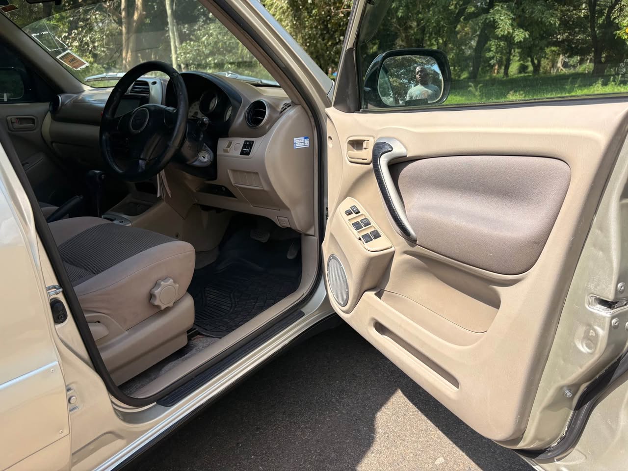 A picture of Rav 4