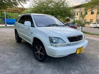 A picture of  TOYOTA_HARRIER_0620356906
