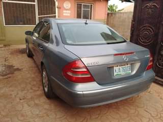 A picture of Mercedes Benz E320