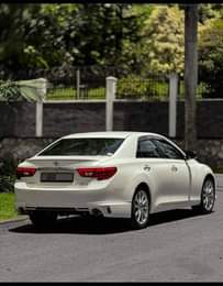 A picture of FRESH IMPORT TOYOTA MARK X 2015