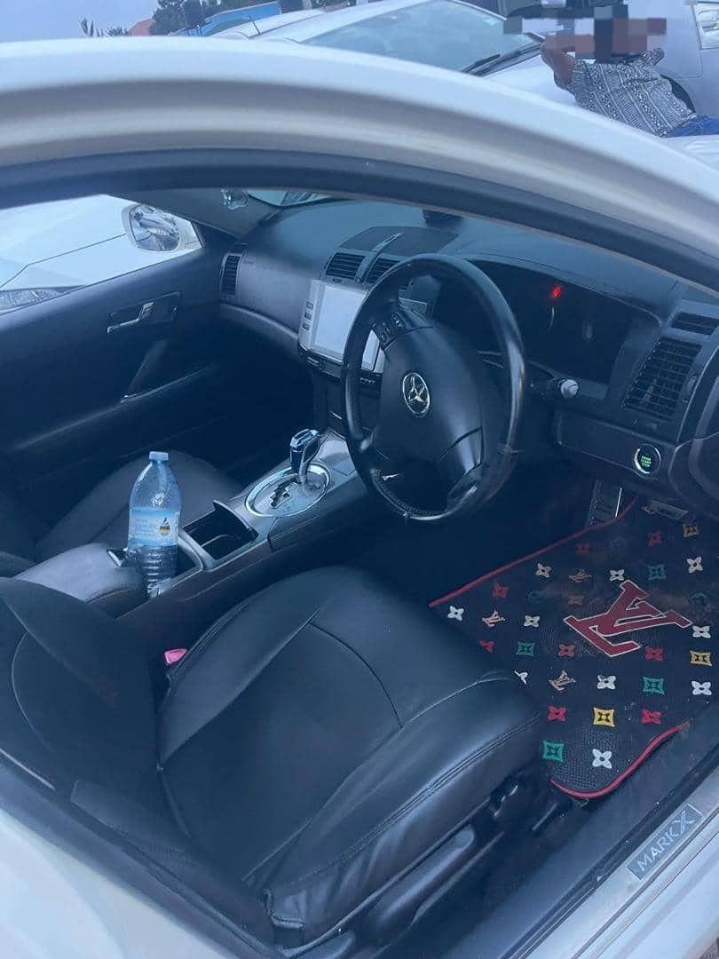 A picture of 2008 Toyota mark x toyota