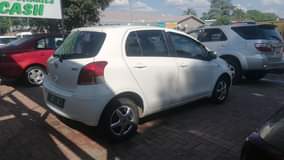A picture of Yaris 1 0 2009