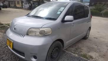 A picture of TOYOTA PORTE 0714058883