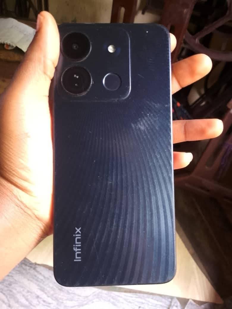 A picture of Infinix smart 7