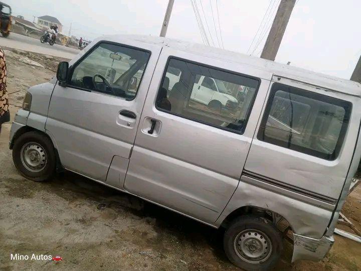 A picture of Car