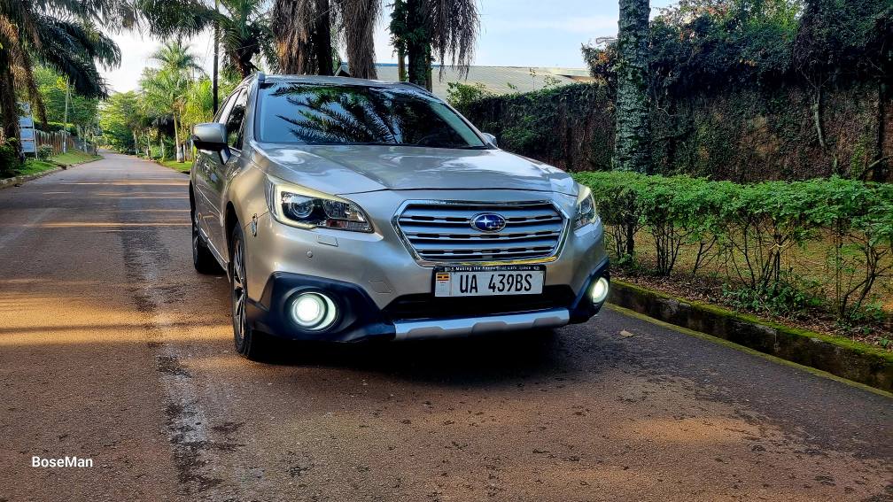 A picture of Subaru Outback 2017