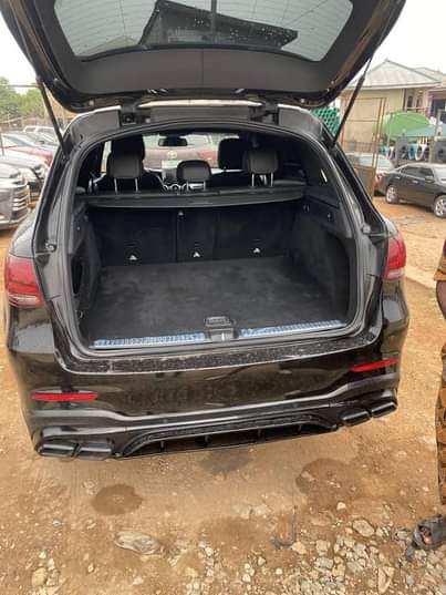 A picture of Distress distress SALE DIRECT TOKS MERCEDES BENZ GLC300 2017