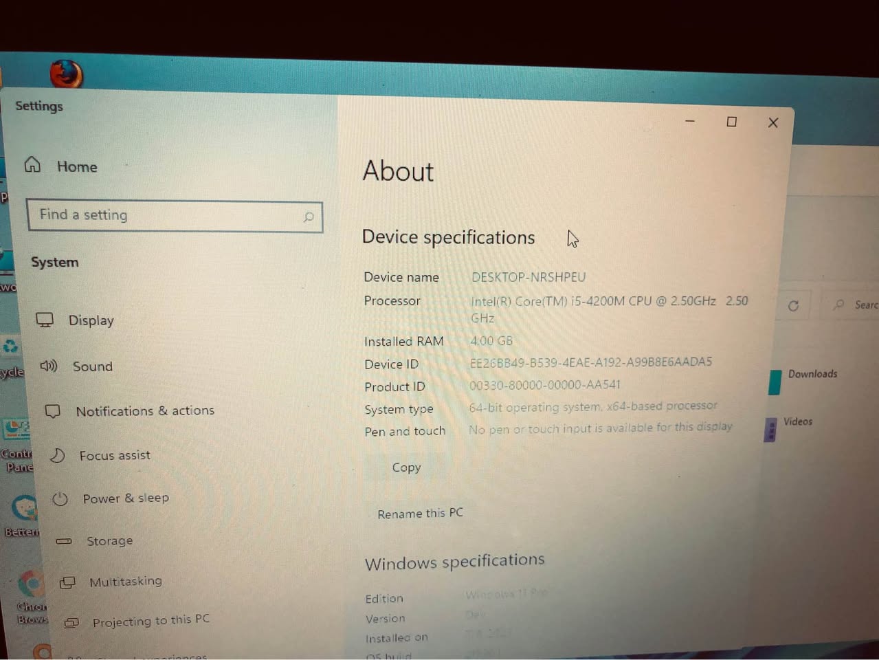 A picture of Laptop Toshiba i5