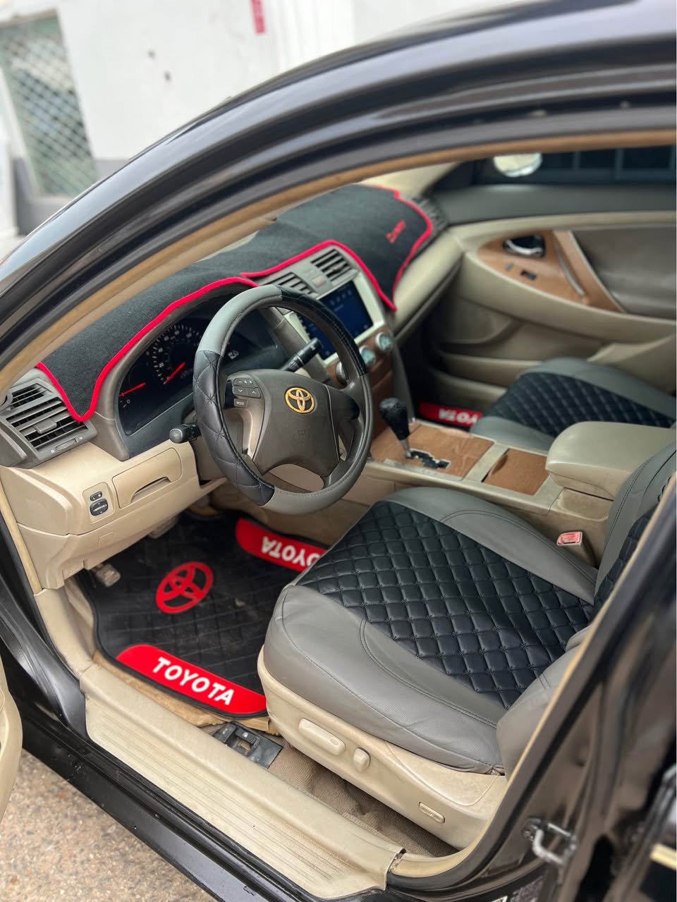 A picture of Neatly used Toyota Camry 2008