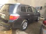 A picture of SHARP FIRSTBODY USED TOYOTA HIGHLANDER LE V6 2008