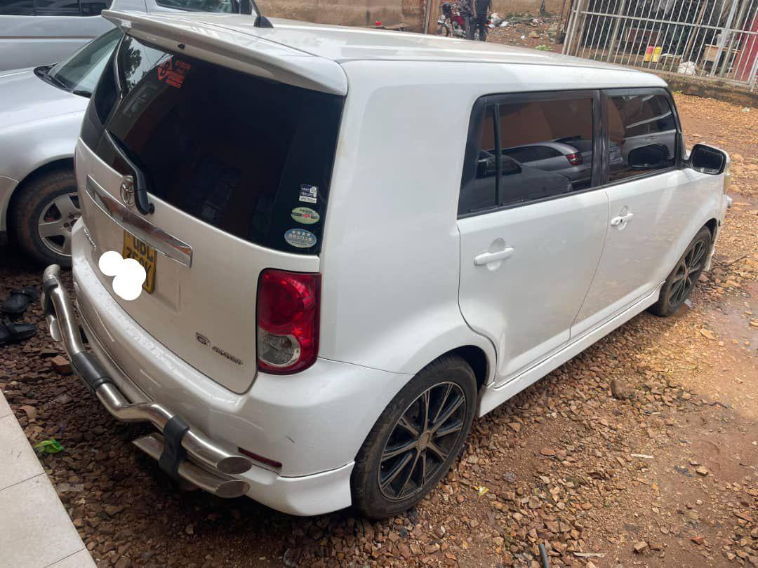A picture of TOYOTA RUMION 1 5 CC