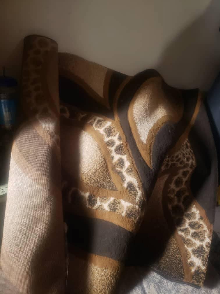 A picture of Household items on sale