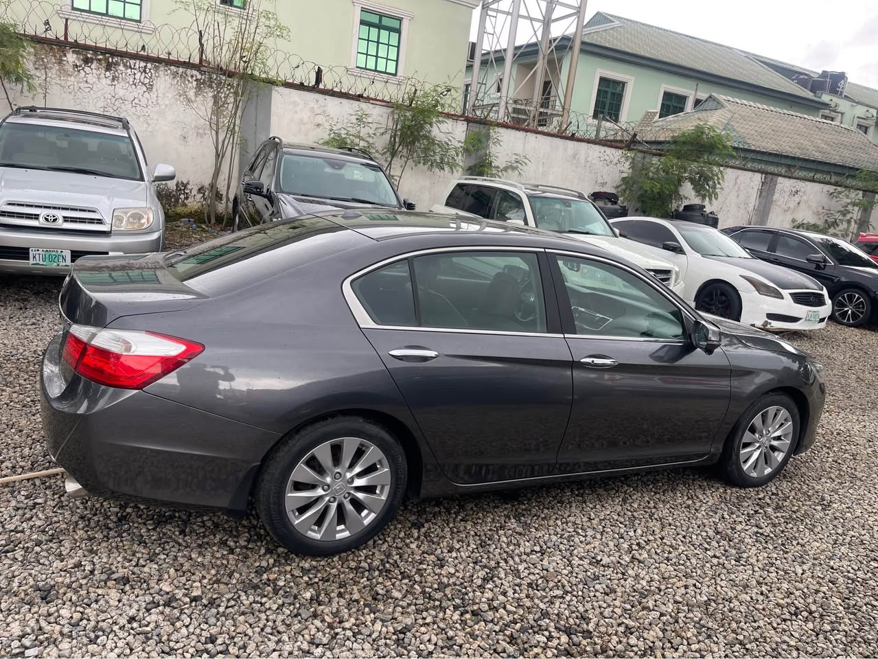 A picture of 2014 Honda Accord in good condition all components works great