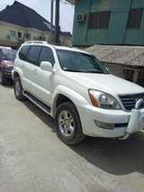 A picture of Lexus GX470 everything is working perfect just 4 7m