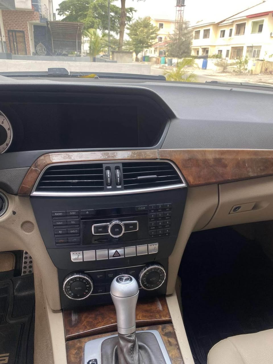 A picture of Clean and sharp c300 2010