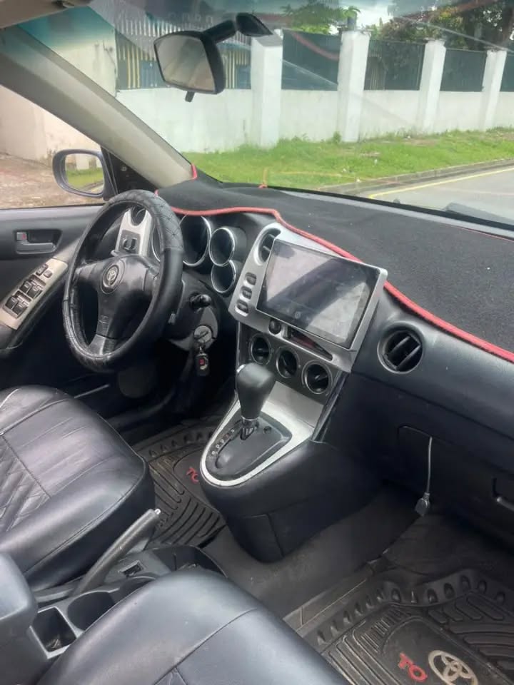 A picture of 2004 Toyota Matrix