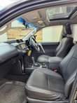 A picture of Land cruiser Prado