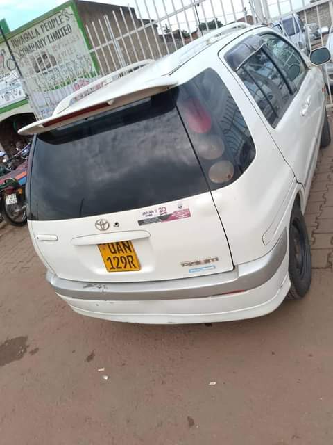 A picture of Raum in good condition 8m 0753054054