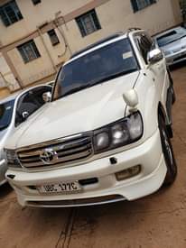 A picture of Landcruiser V8