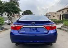 A picture of Toyota Camry XSE 2016 Direct Beligum Fullest Option Wireless charger