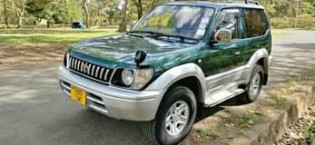 A picture of PRADO MITSUBISHI IPO KAHAMA HAINA KIPENGELE BEI 10M PIGA 0624697746