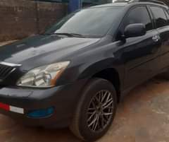 A picture of LOCAL USED LEXUS Rx350