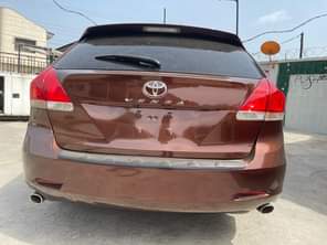 A picture of Extremely super clean excellent neatly used premium Toyota venza 2010