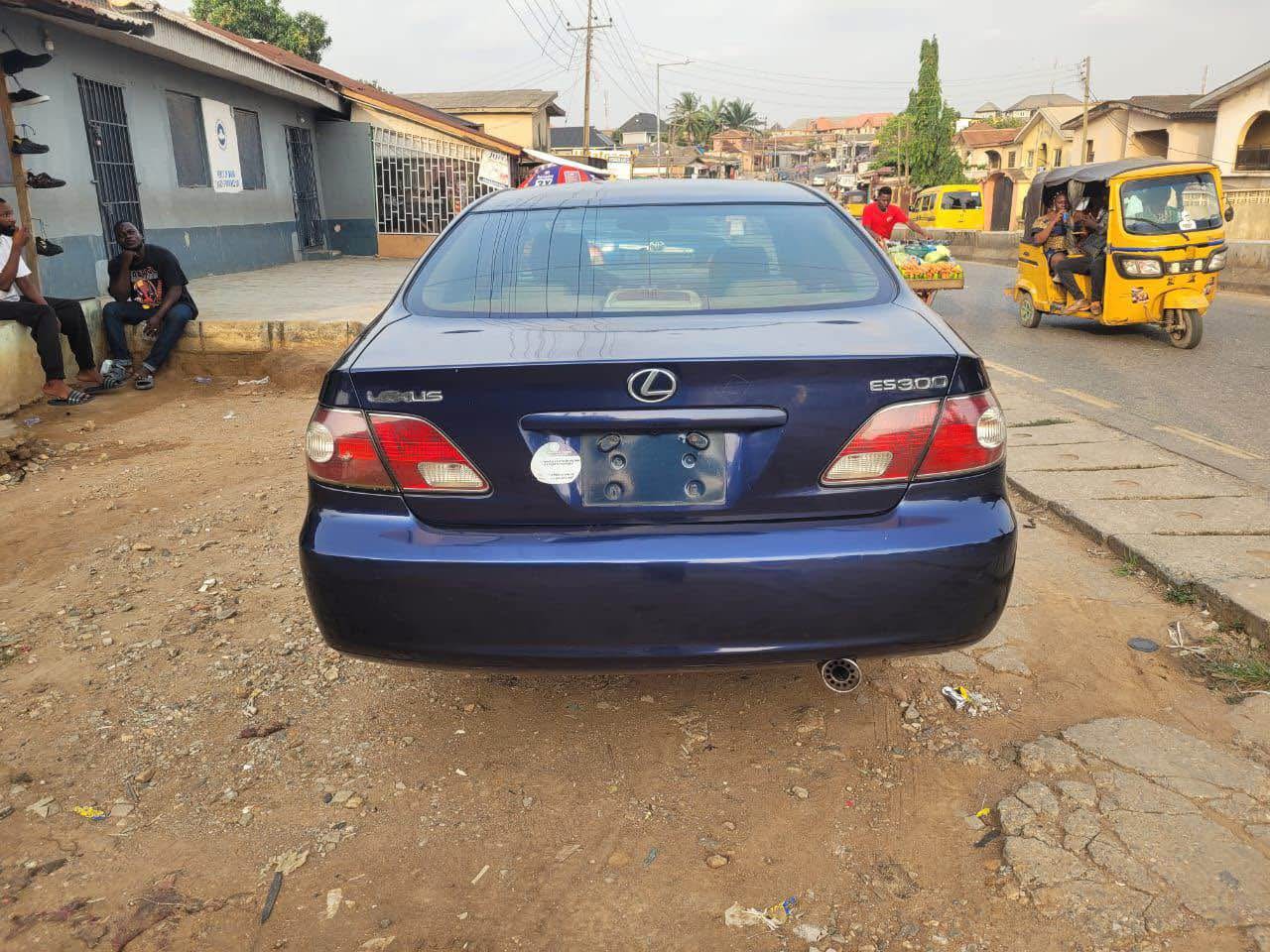 A picture of Reg Lexus Es 2004